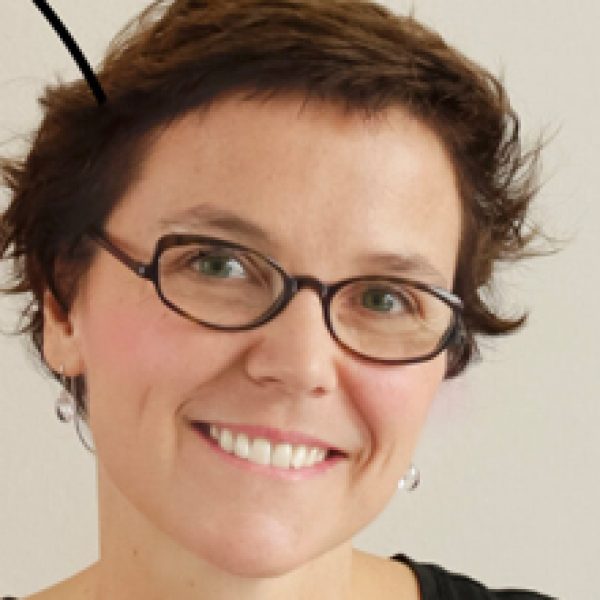 Constance Guisset, Paris designer and scenographer, author of the Waves seating for LaCividina