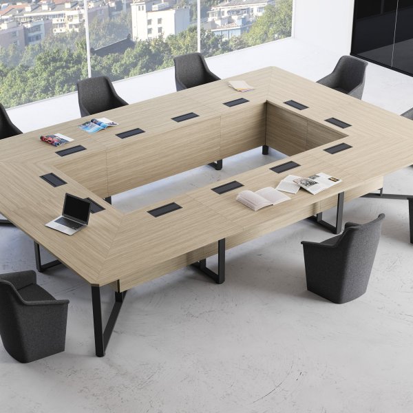 Meeting Rooms & Boardroom