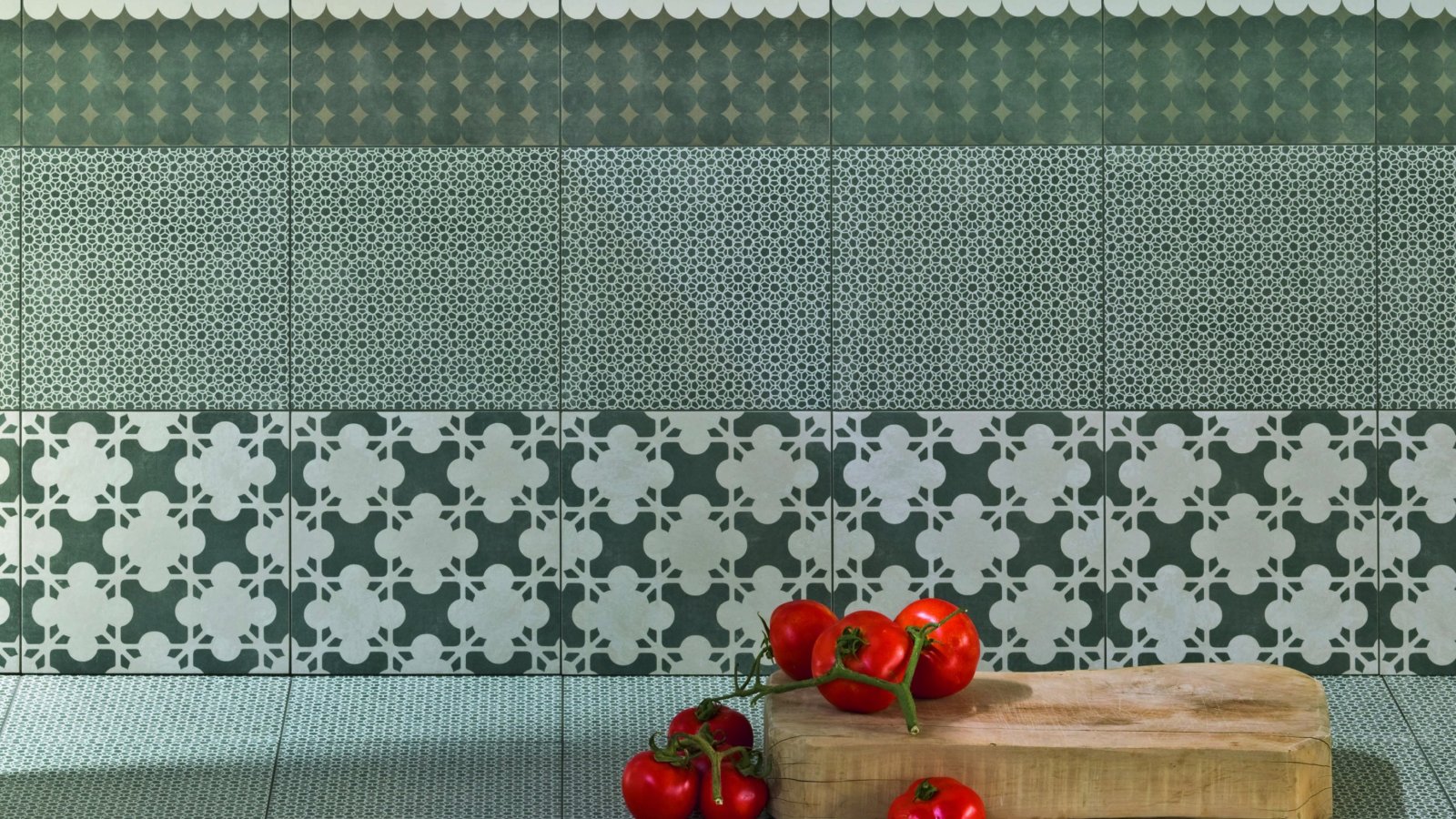 Close view of the Azulej Trama pattern by Mutina