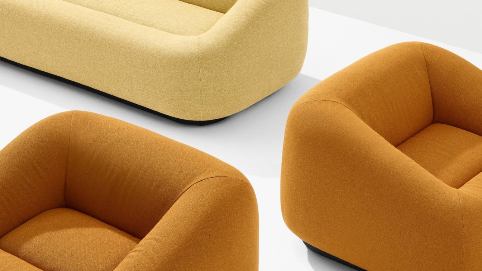 Aom sofa by Arper in an office lounge