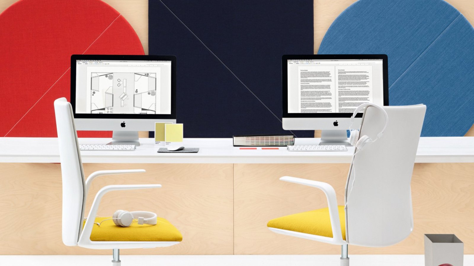 Kinesit chair by Arper at a desk