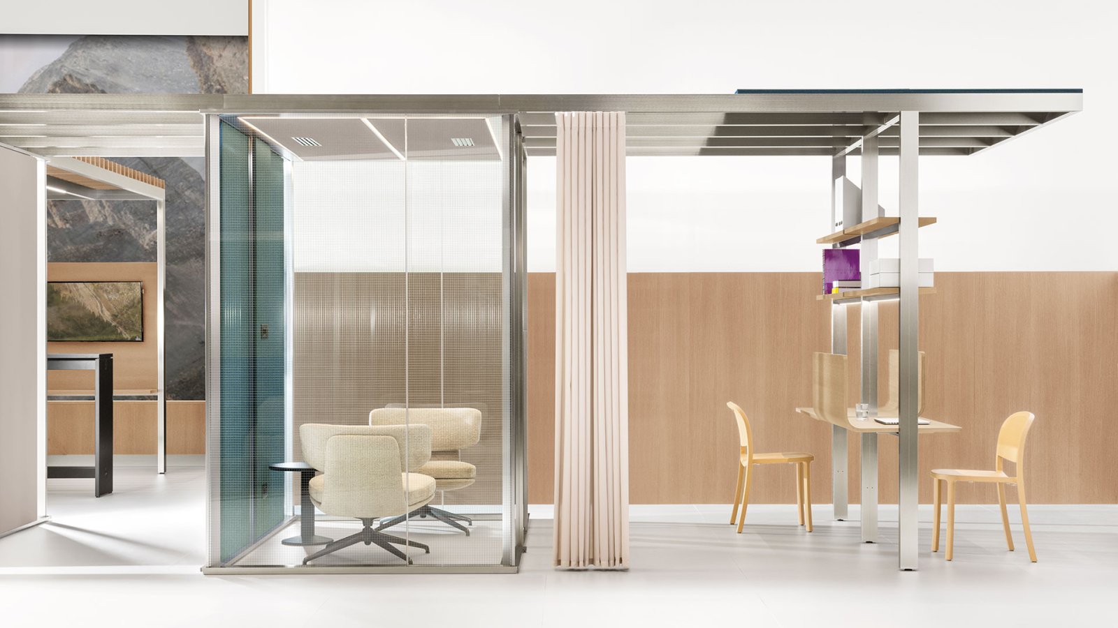 Cantilever pergola of the CSS_Village system by Citterio over an open-plan office