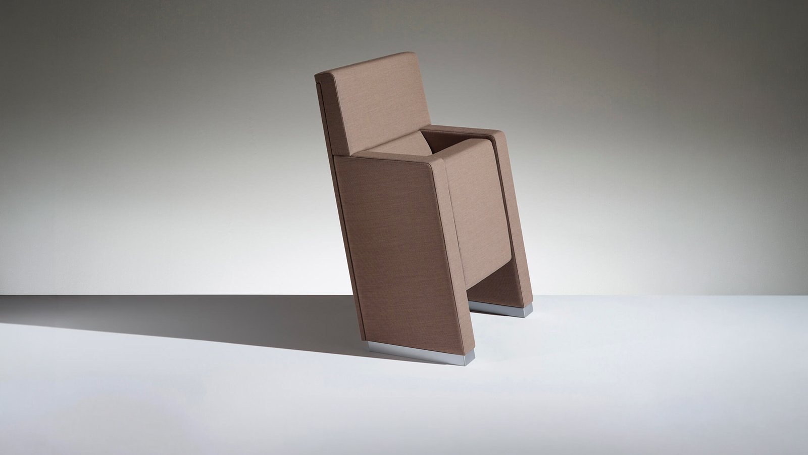 Auditorium and theatre seating L213 by Lamm in a row with inclined sides