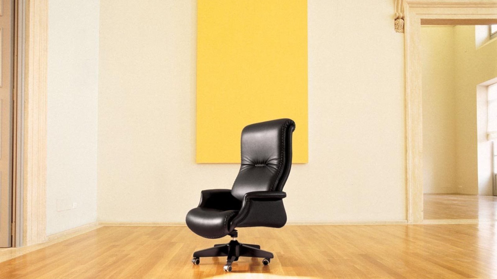 Executive office chair G7 by Mascheroni with high back in natural leather