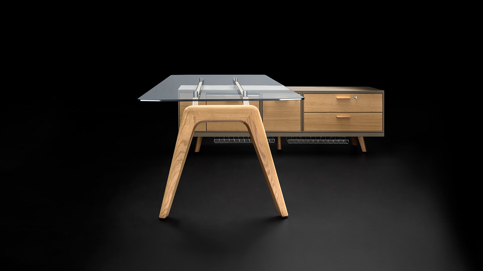Rail executive desk by Bralco in oak with diamond cut top