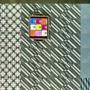 Floor in Azulej Nero combination