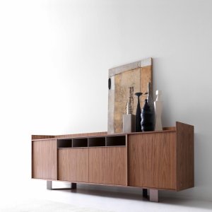 Lloyd drawer unit on castors with veneered fronts and removable barrel lock