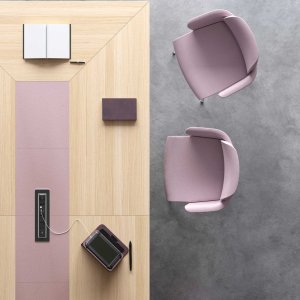 Arche 160 cm square table for eight