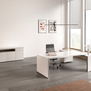 Fenix top on a Fattore Alpha desk by Archiutti