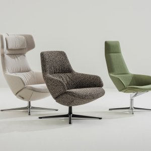 Aston executive armchair by Arper in an office