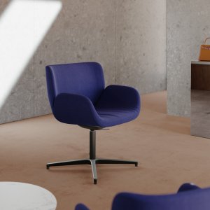 Enveloping profile of the seat