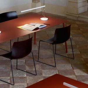Catifa Carta with the removable cushion resting on the seat