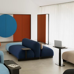 Freestanding height adjustable Ralik table