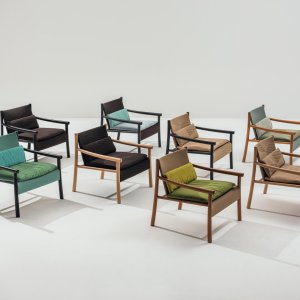 Kata Chair around a coworking table
