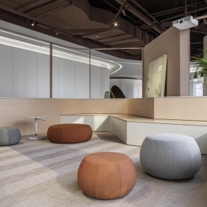 Pix seating by Arper seen at three quarters