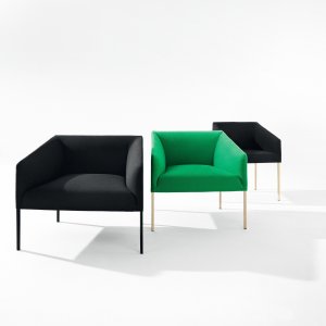 Saari armchair by Arper in the larger size, leather upholstery