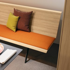 Wooden shell and metal frame of the Zinta system by Arper