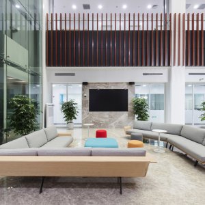 Composition #60202 of the Zinta system by Arper