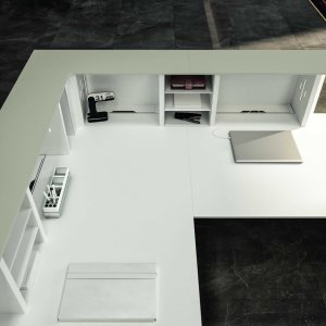 Shelf top at 111 cm on the Lux reception counter