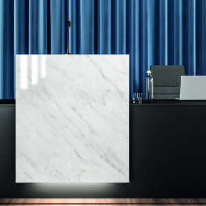 400 cm Lux composition for a large corporate reception