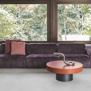 Cloud by Flexteam as a 375 cm sofa in pale fabric, photographed head-on