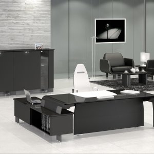 Oval AlfaOmega meeting table for eighteen with central leather cable insert