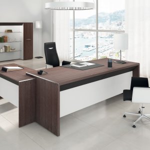 Office workstation Attiva by Codutti with panelled sides in corda dyed ash