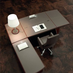 Executive desk iSixty by Codutti, Avantgarde world in corda ash and dove grey leather