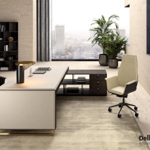 Stefania Tognoloni's I Rovereschi desk with internal return and front peninsula