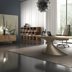 Gloss lacquered surface