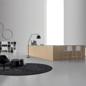 Accessible DDA module of the Qubo reception desk at 74 cm height