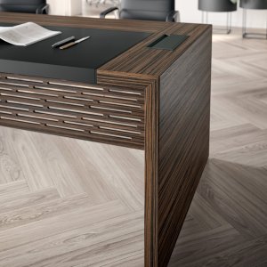 Cable tray with soft-close flap on the e-10 desk