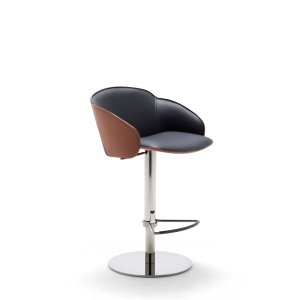 Electa chairs in a boardroom