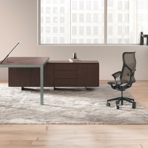 Executive desks Fattore Alpha with two side panels and supporting return