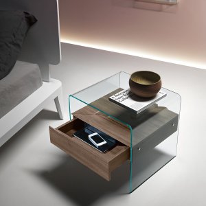 Chromed castors of the Rialto drawer unit