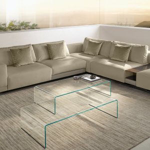 Extralight glass of the FIAM Rialto desk
