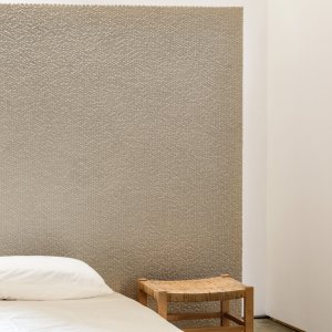Bathroom wall clad in Phenomenon mosaic