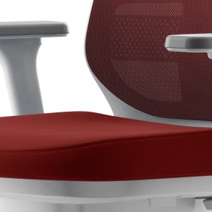 Five-star aluminium base on castors of the Pyla Chair