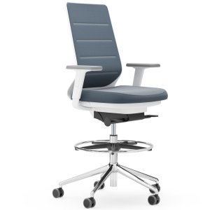 Pyla Soft in leather at a managerial desk