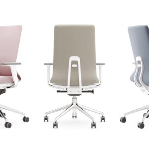 Pyla ergonomic office chairs by ICF at an operative workstation