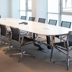 Auto-return swivel mechanism of the ICF Office conference chair