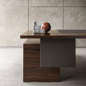 Uninterrupted desk top without cable holes