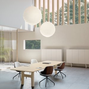 Robin Rizzini Hito desk in the height adjustable motorised version