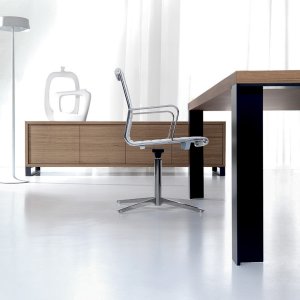 Complete executive office furnished with the New Loop system by IVM Office