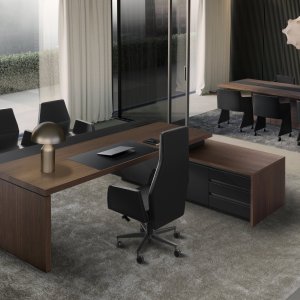 Matt black lacquered beech spacer element