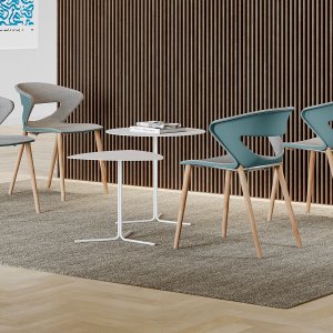 Kastel Kicca chairs joined in a straight row with the KC19 link in a lecture hall