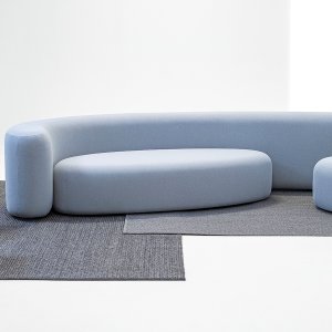 Lisse sofa by LaCividina seen from the front, one continuous upholstered volume