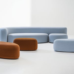 LaCividina Lisse with its small and medium ottomans drawn up close