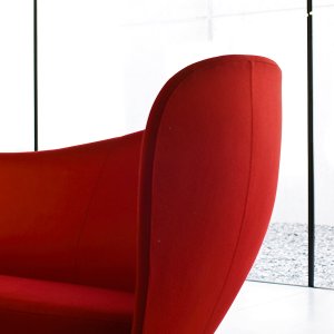 The Mon Coeur sofa seen from behind, one continuous upholstered shell