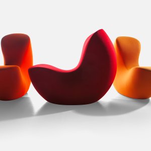 Nautile by LaCividina from the flank, one curve running from back to seat tip